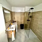 Apartment Le Saint Michel - Menton#monaco - 6 Persons - Parking- Bord De Menton