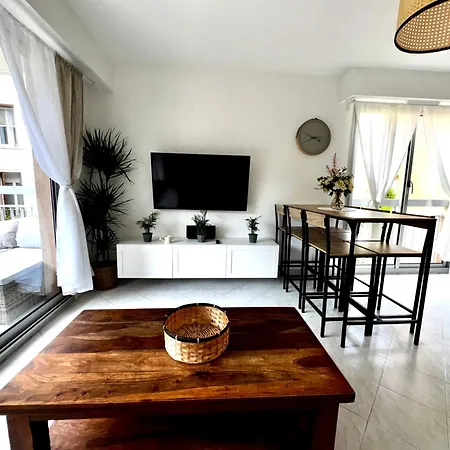 Le Saint Michel - Menton#Monaco - 6 Persons - Parking- Bord De Mer *