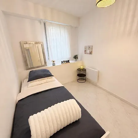 Apartment Le Saint Michel - Menton#monaco - 6 Persons - Parking- Bord De