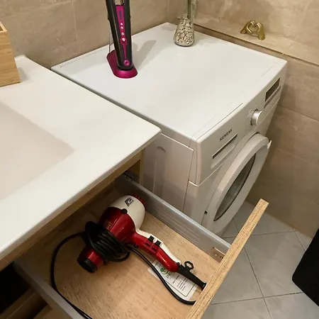 Le Saint Michel - Menton#monaco - 6 Persons - Parking- Bord De Apartment