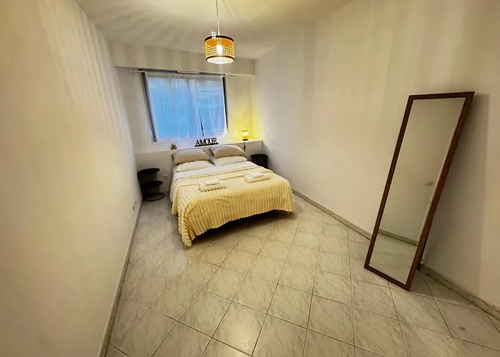 Appartement Le Saint Michel - Menton#Monaco - 6 Persons - Parking- Bord De Mer