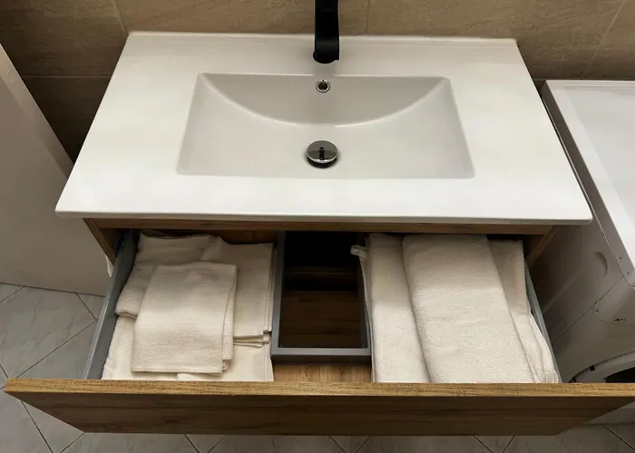 Le Saint Michel - Menton#monaco - 6 Persons - Parking- Bord De Apartment *